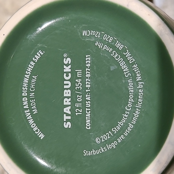 Starbucks Green mug from 2021 in excellent condition. 12 oz. #376g - Picture 7 of 10